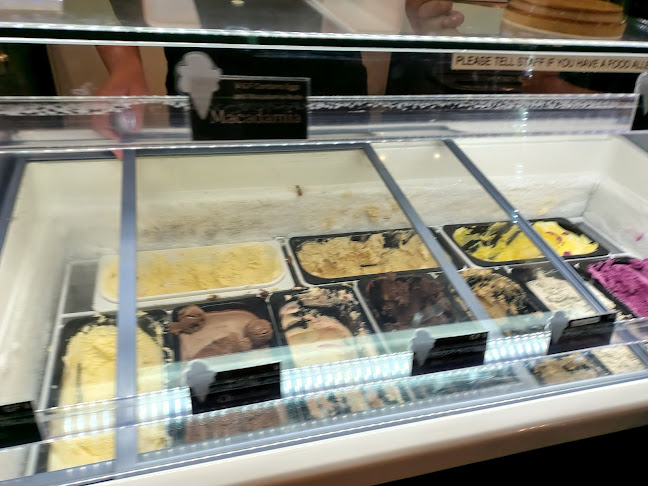 Lady Janes Ice Cream Parlour - Hospitality and gastronomy