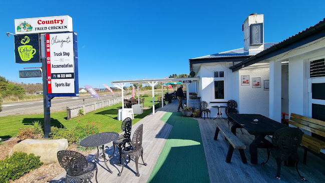 Charms Truck Stop - Hospitality and gastronomy