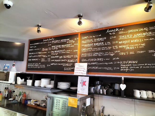 Comments and reviews of PR's Cafe & Restaurant