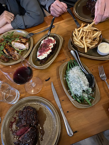 Comentarii opinii despre Parts & Service