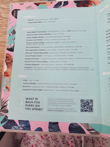 Regatta Bar And Eatery - Hospitality and gastronomy