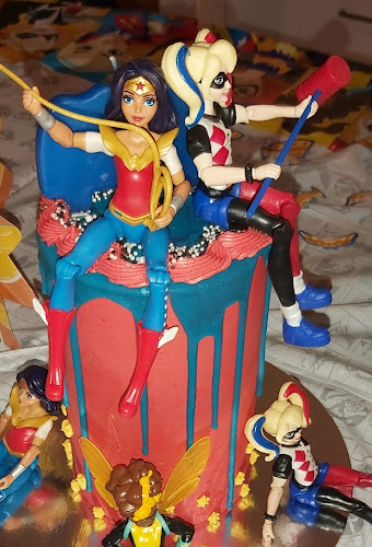 Vanilla Pod designer cakes Open Times