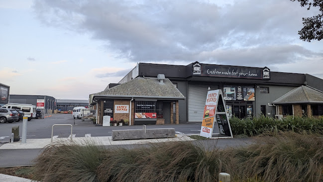 Fancy Tucker Lunch Bar - Mount Maunganui