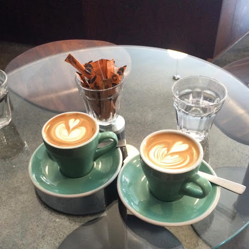 Opinii despre Georgia on Tennyson în Napier - Hospitality and gastronomy