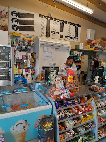 Opinii despre Pukehina Beach Store & Takeaway în Pukehina - Hospitality and gastronomy