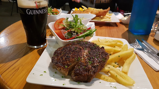 Reviews of Railway Tavern Bar in Amberley - Hospitality and gastronomy