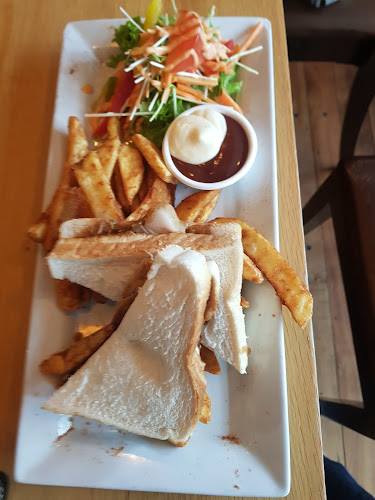 Comentarii opinii despre The Lyttelton Arms