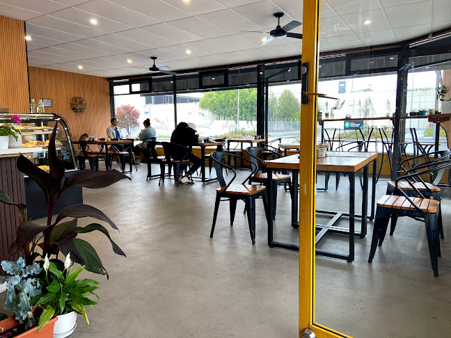 Ed Hopper Cafe - Hospitality and gastronomy