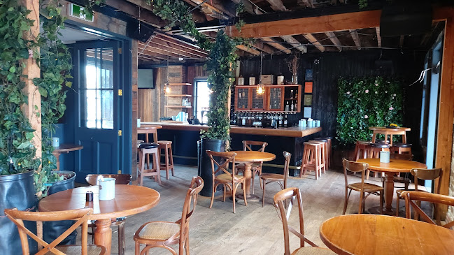 Freeman & Grey Phone number