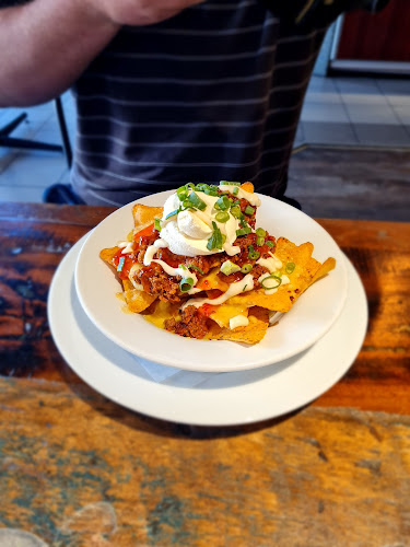 Comentarii opinii despre Bareknuckle Cafe