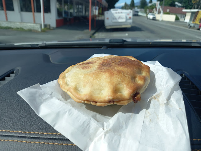 Comments and reviews of Tutaki Bakery