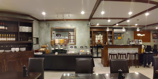 The Platter Restaurant & Bar