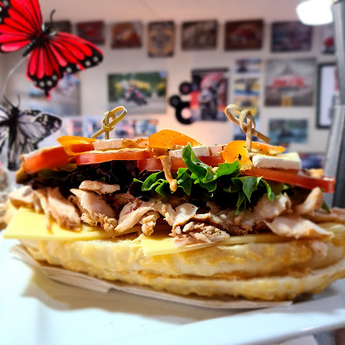 Comentarii opinii despre Violet's Coffee