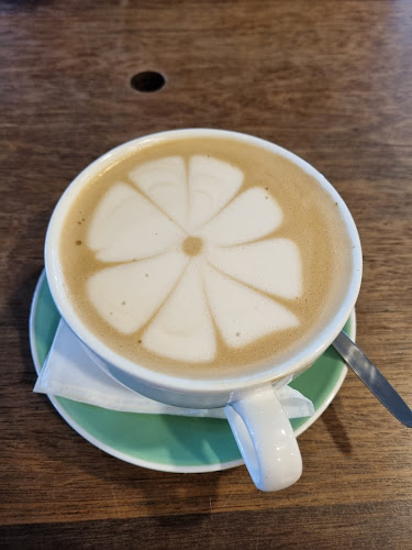 Comentarii opinii despre The Peppermill Cafe