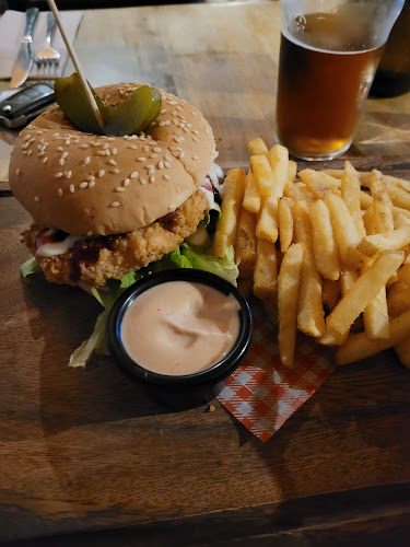 Opinii despre Denniston Dog Restaurant & Bar în Westport - Hospitality and gastronomy