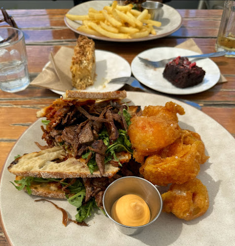 Cala Raglan - Raglan