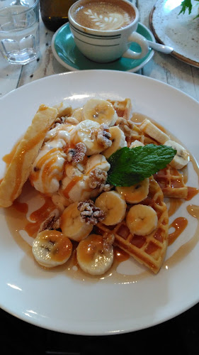 Comentarii opinii despre Little King Café