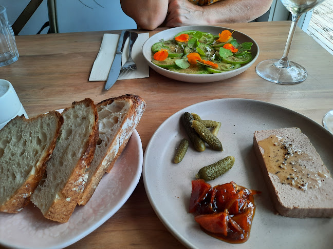 Opinii despre The Farmers Daughter în Point Wells - Hospitality and gastronomy