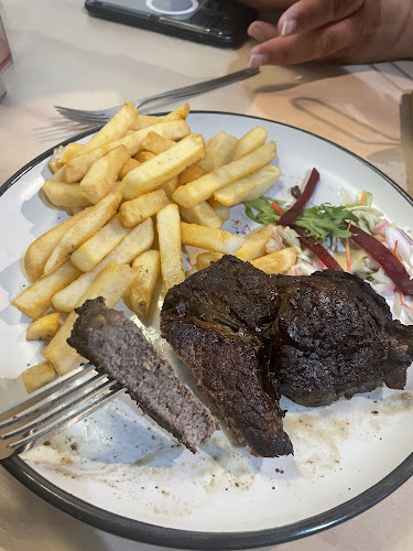 Breakers Gisborne - Hospitality and gastronomy