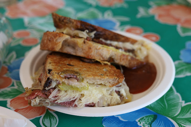 Opinii despre Bus Stop în Te Horo Beach - Hospitality and gastronomy