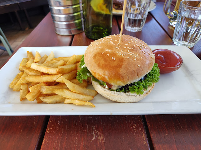 Comentarii opinii despre The Ranch Bar & Grill