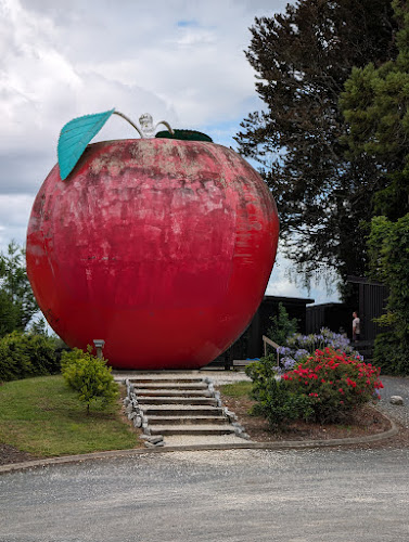 The Big Apple - Otorohanga