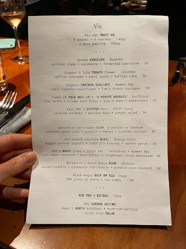 Ahi. - Hospitality and gastronomy