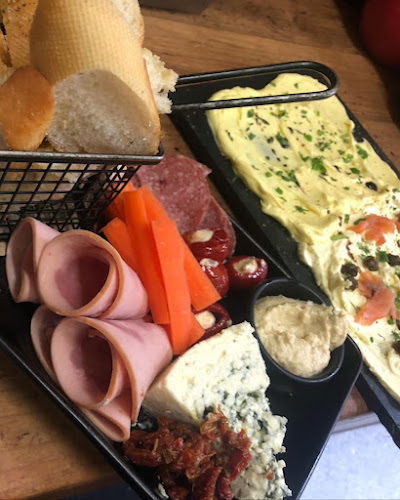 8 Huia Street, Taihape 4720, New Zealand