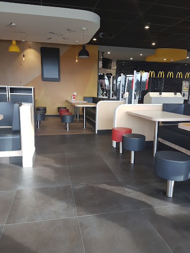 Comments and reviews of McDonalds Yaldhurdst