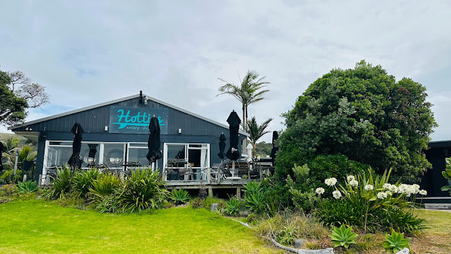 http://www.hottieseatery.co.nz/