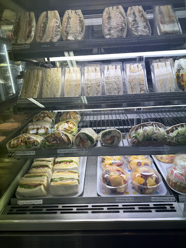 Comentarii opinii despre Cambodia Bakery & Cafe