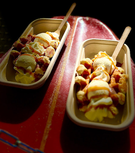 The Wave Cafe - Hospitality and gastronomy