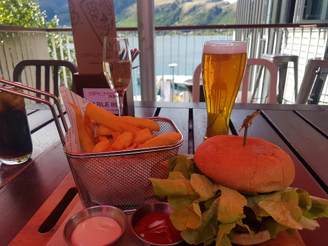 Stacks, Pizza & Burger Bar - Queenstown