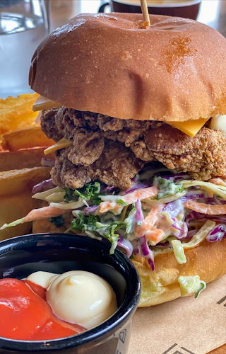 Comments and reviews of Refinery Bar & Eatery Kapiti