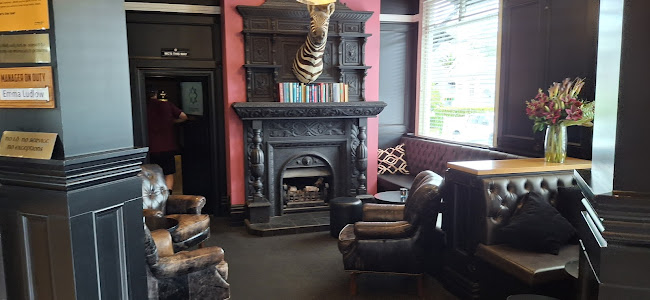 Comentarii opinii despre The Cav