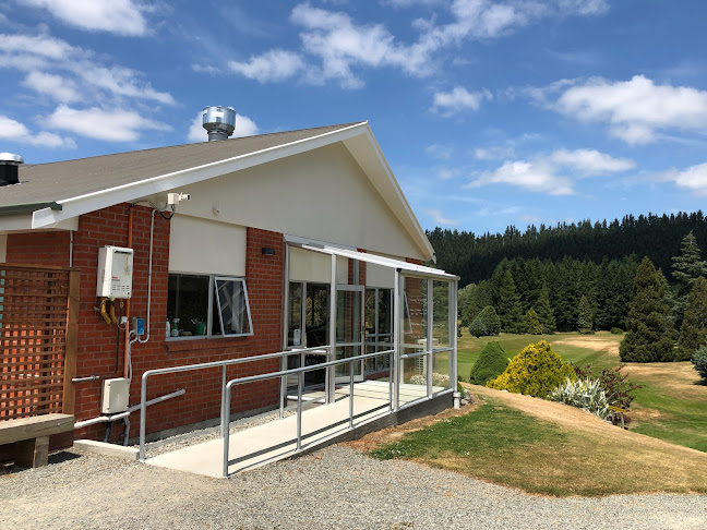 Willows Cafe & Golf Course - Hospitality and gastronomy