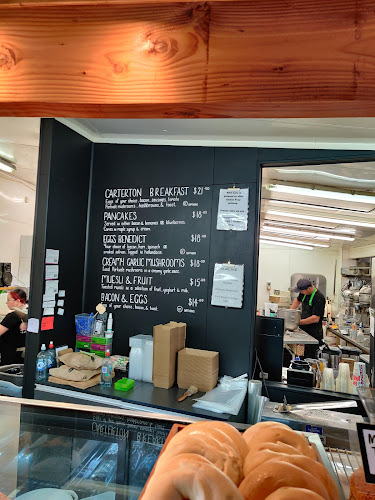 Wild Oats Bakery/Deli/Cafe