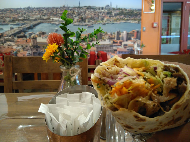 Turkuaz Cafe Kamo - Hospitality and gastronomy