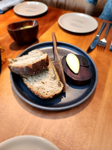 Opinii despre Ahi. în Auckland - Hospitality and gastronomy