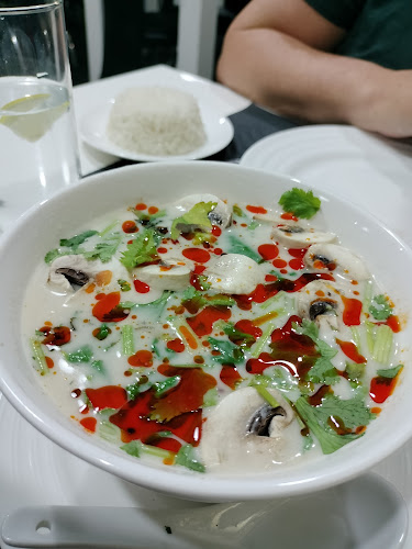 Comentarii opinii despre Thai SaWasDee Restaurant & Takeaway.