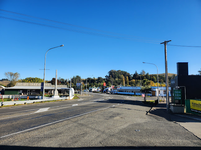 Hunters Cafe & Motel Phone number