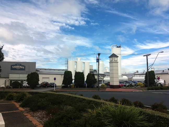 Yarrows (The Bakers) - Manaia