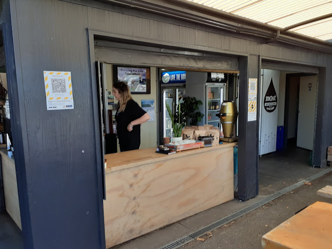 Raglan Roast Gizzy - Gisborne