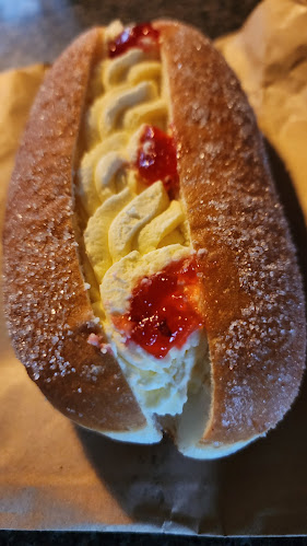 Comentarii opinii despre Pastry Palace & Bakery