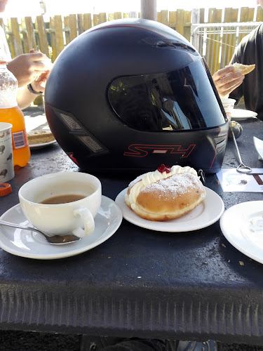 Hot Bread Shop Cafe - Hospitality and gastronomy