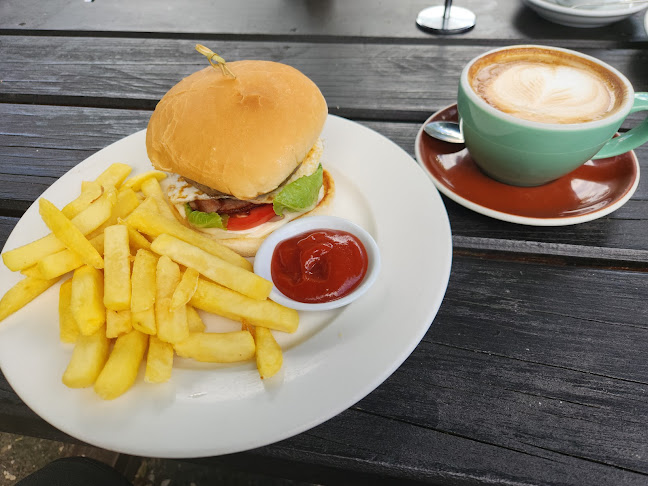 Licorice Cafe - Motuoapa