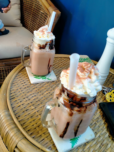 Dalethorpe House Cafe & Store Open Times