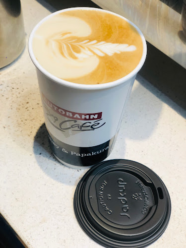 Comments and reviews of Autobahn Cafe Bombay