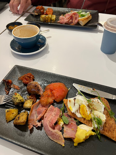 Triangle Espresso - Hospitality and gastronomy