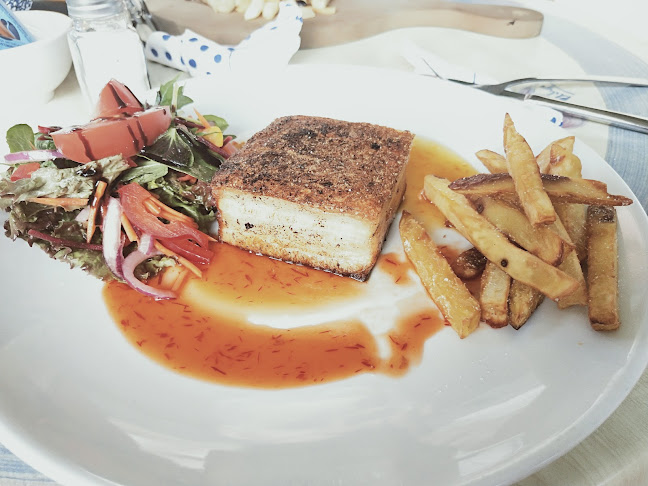 Frostys Vault Bar & Cafe - Hospitality and gastronomy